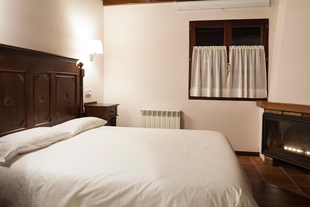 Hotel Restaurante Cabo Vidio Oviñana Chambre photo